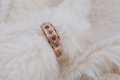 Lot 161 - A 15ct gold ruby and diamond Edwardian dress ring