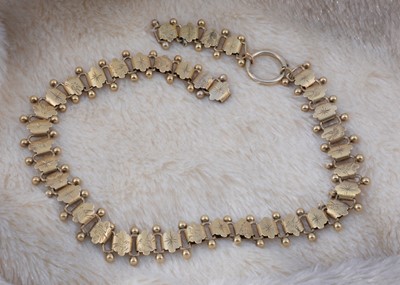Lot 190 - A late 19th Century gilt metal aesthetic style watch chain