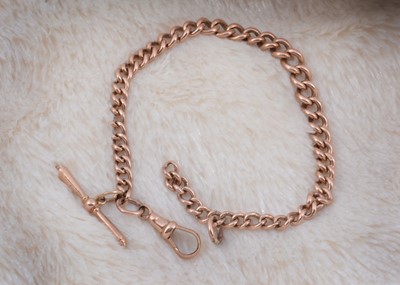 Lot 199 - A 9ct rose gold curb link bracelet
