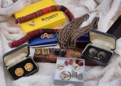 Lot 220 - Two yellow boxed Strawbridge Clothier boxed jewels