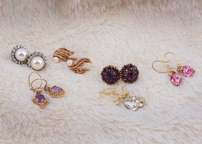 Lot 236 - collection of paste and stone 9ct set earrings