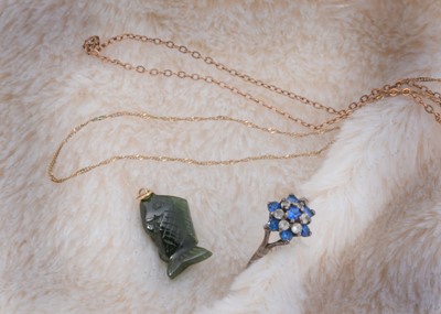 Lot 239 - Two 9ct gold chains