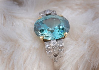 Lot 254 - An art deco zircon and diamond dress ring
