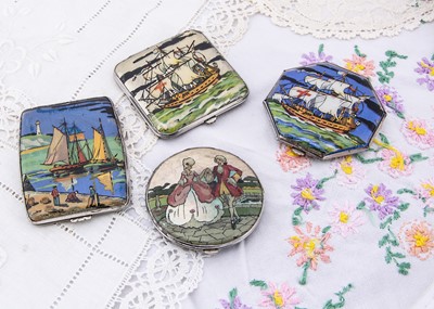 Lot 322 - Four Gwenda Art Deco foil compacts
