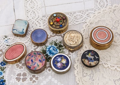 Lot 343 - Nine unmarked 1930s and later small compacts
