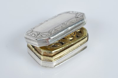 Lot 347 - A George III silver vinaigrette by John Shaw