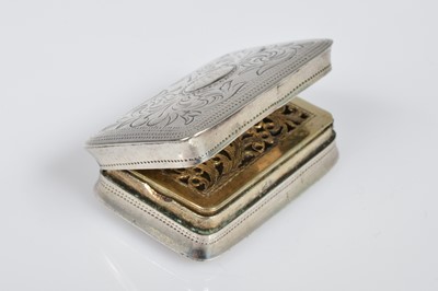 Lot 351 - A George IV silver vinaigrette by Joseph Willmore