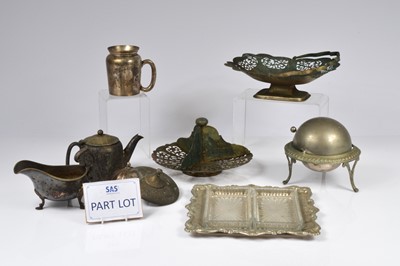Lot 392 - A collection of silver and silver plate