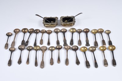 Lot 394 - A pair of early George V silver trench salts and a collection of small silver mustard spoons