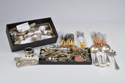 Lot 406 - A quantity of silver plated flatware