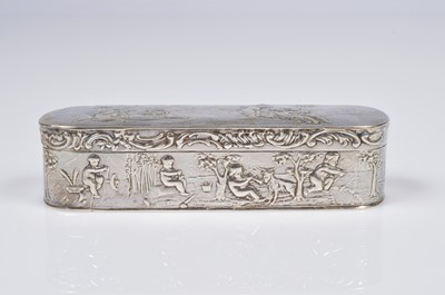 Lot 412 - An Edwardian silver oblong box