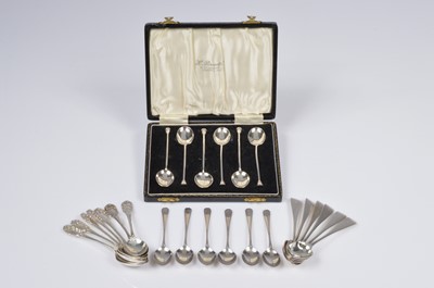 Lot 429 - Four sets of silver coffee spoons