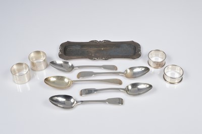 Lot 431 - A small group of Victorian and later silver