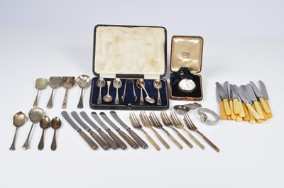 Lot 434 - A 1977 silver teaspoons and other items