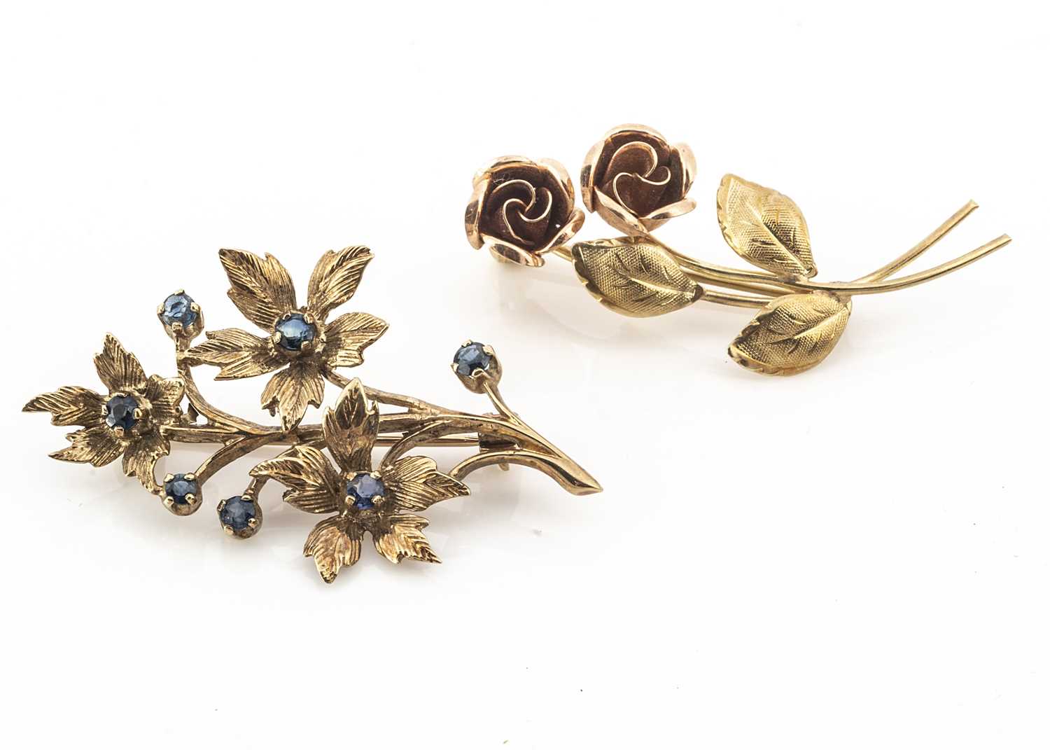 Lot 3 - Two 9ct gold brooches