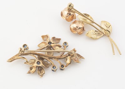 Lot 3 - Two 9ct gold brooches
