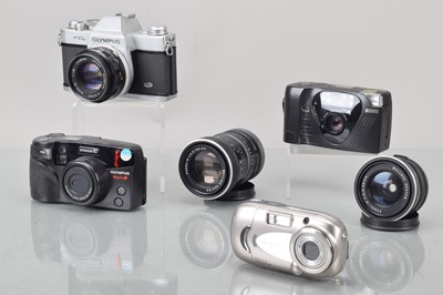 Lot 179 - An Olympus FLT SLR Camera