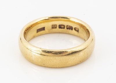 Lot 20 - A George V period 22ct gold wedding band