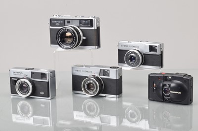 Lot 200 - A Group of Olympus Cameras