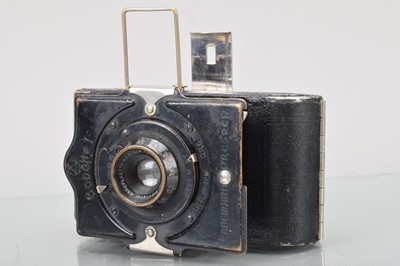 Lot 304 - An Ernemann Bobette I 22x33mm Camera