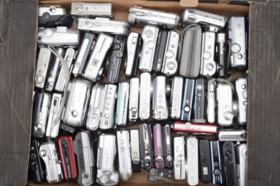 Lot 327 - A Tray of Compact Digital Cameras