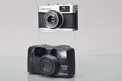 Lot 347 - Two Compact Cameras