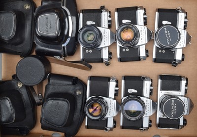 Lot 352 - A Tray of Asahi Pentax SLR Cameras