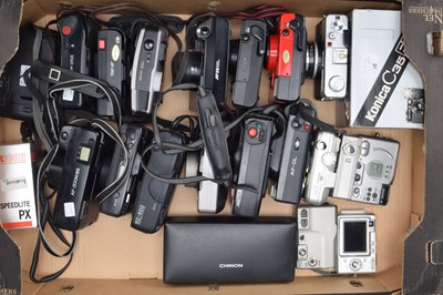 Lot 361 - A Tray of Compact Cameras
