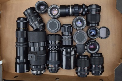 Lot 385 - A Tray of M42 Mount Lenses