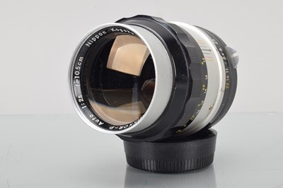 Lot 406 - A Nippon Kogaku Nikkor-P 10.5cm f/2.5 Pre Ai lens