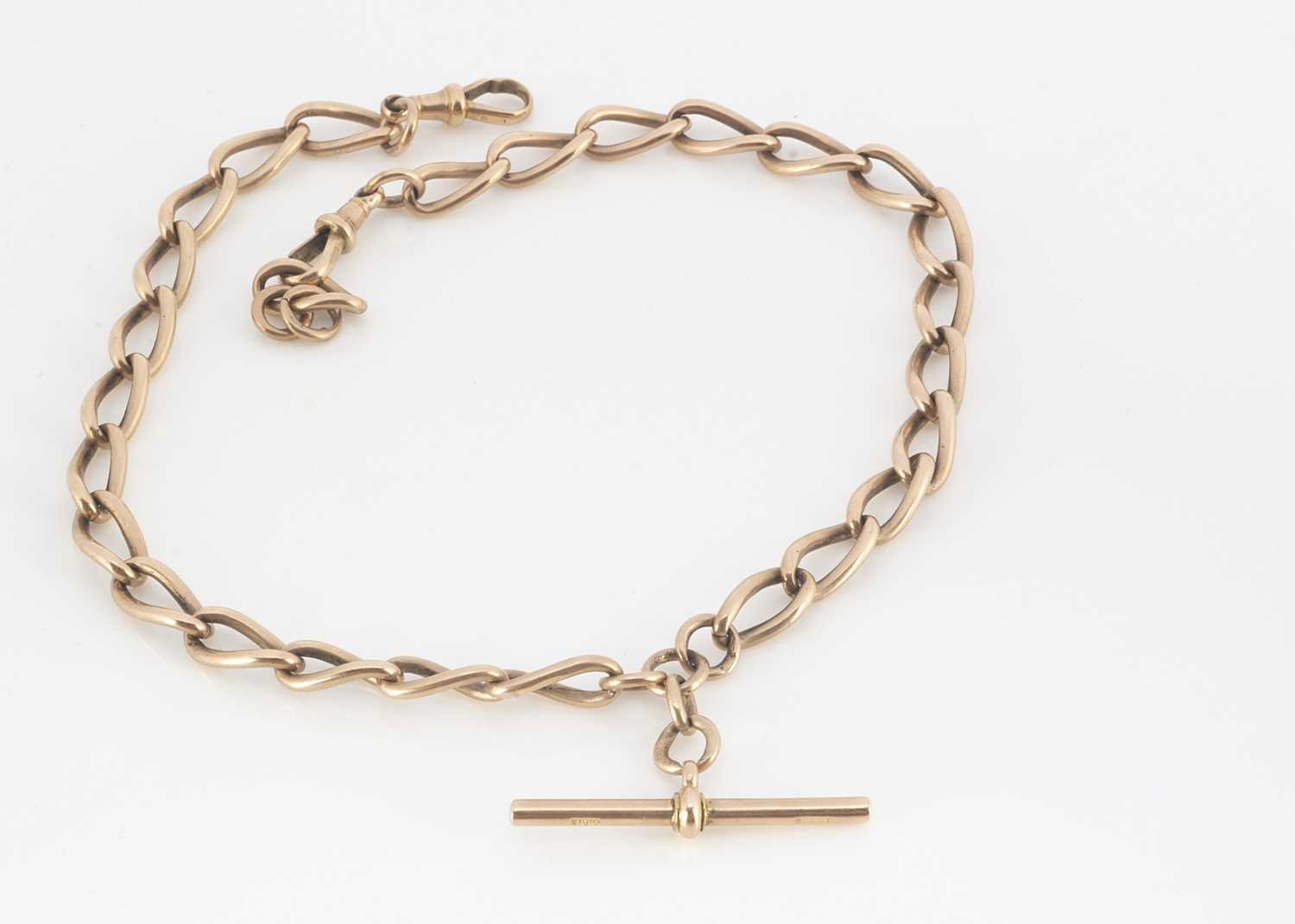 Lot 68 - A 19th century elongated curb lined watch chain
