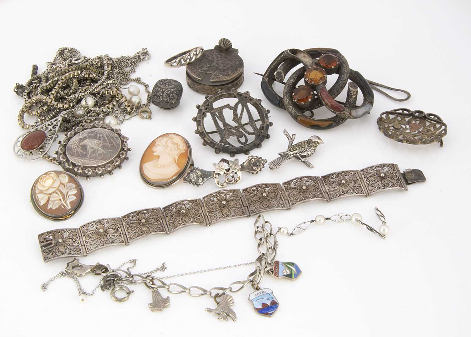 Lot 76 - A collection of silver, white metal and base metal jewels