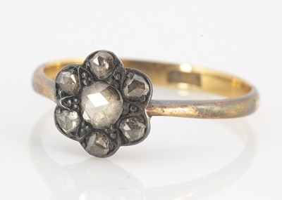Lot 115 - A 19th Century silver and 18ct gold set cluster ring