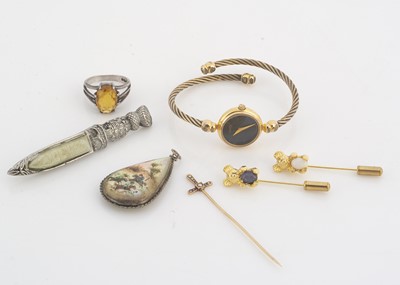 Lot 136 - A small parcel of jewellery