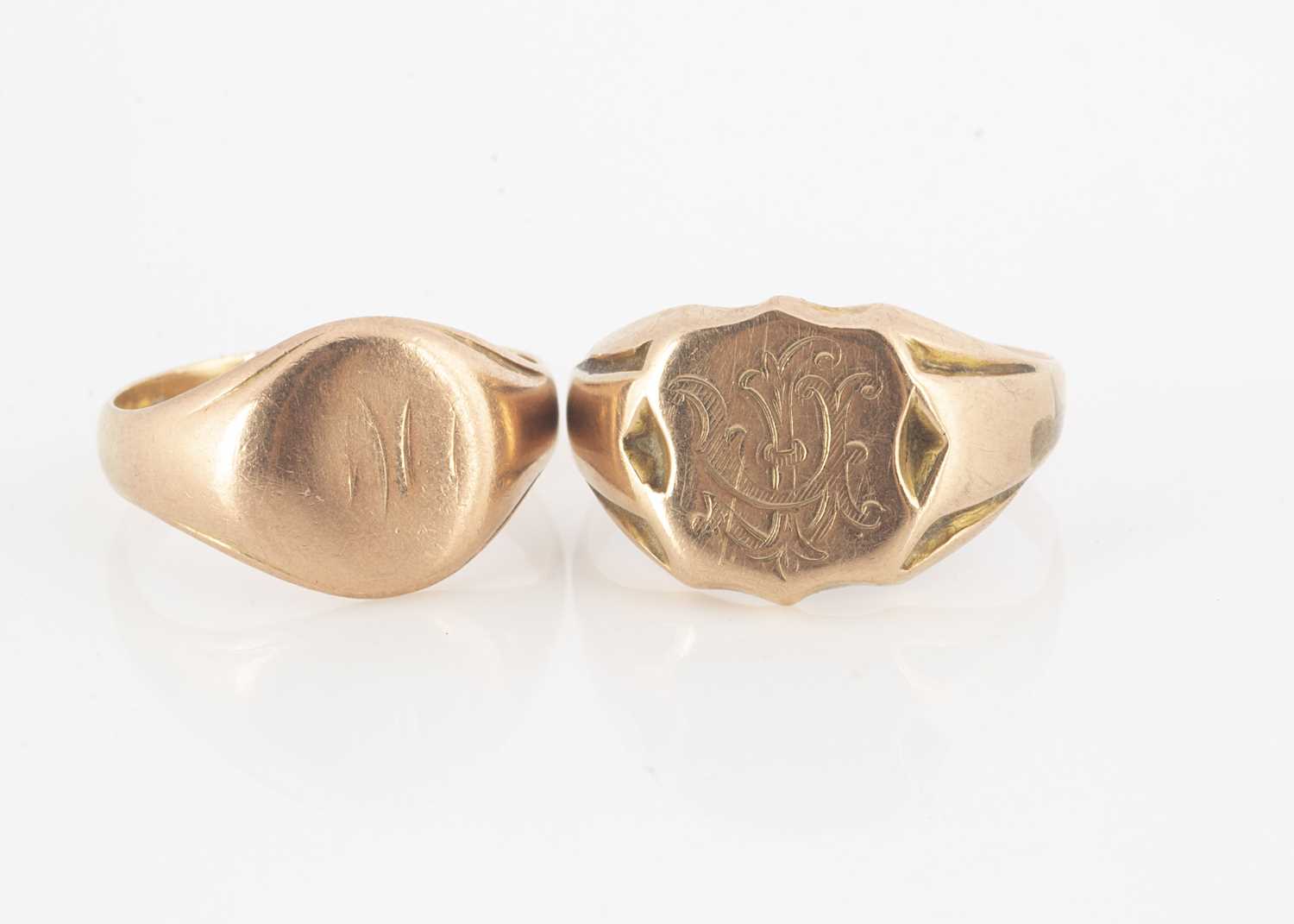Lot 145 - Two 9ct gold signet rings