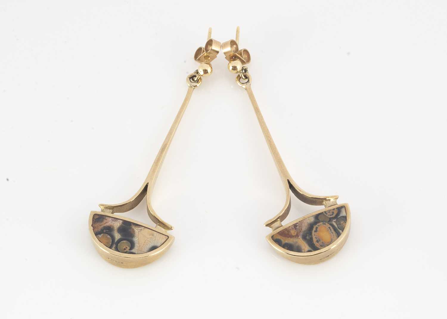 Lot 149 - A 9ct gold pair of drop earrings