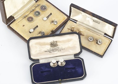 Lot 191 - A collection of dress studs