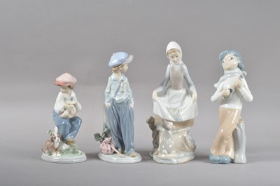 Lot 78 - Three Lladro porcelain figurines