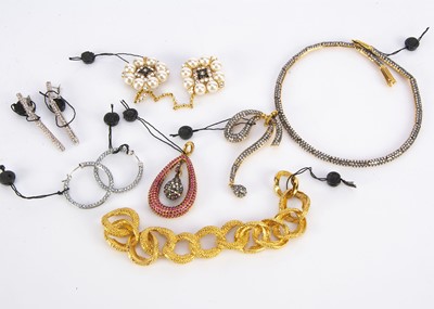 Lot 193 - A collection of Rose Birnelli paste set jewellery