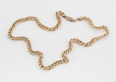 Lot 200 - A 9ct gold curb linked chain