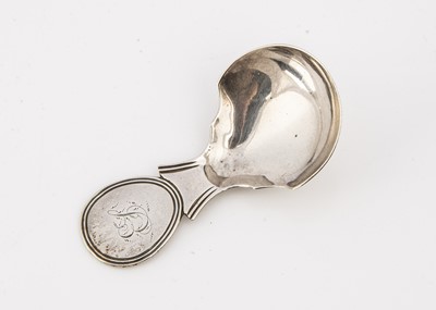 Lot 219 - A Georgian period silver tea caddy spoon by JW
