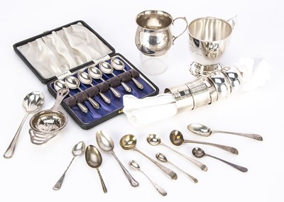 Lot 273 - A small collection of silver items