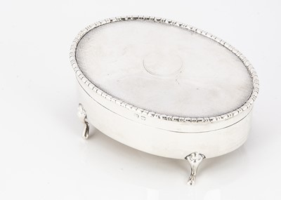 Lot 281 - A late Victorian silver trinket box from Mappin & Webb