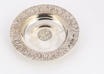 Lot 295 - A 1970s silver dish by Gerald Benney