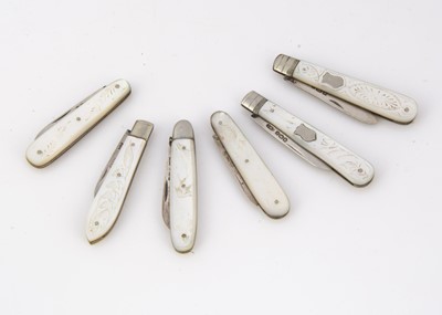 Lot 319 - A collection of six small Victorian and later silver and mother of pearl folding pocket fruit knives