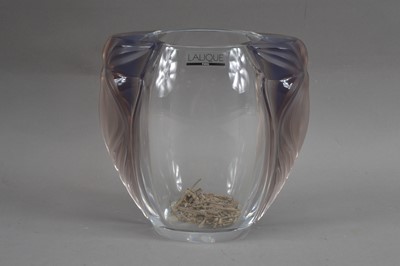 Lot 357 - A modern Lalique glass clematises vase