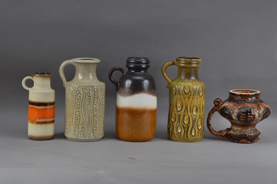 Lot 368 - A collection of West German pottery