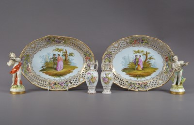 Lot 385 - A collection of Dresden porcelain items
