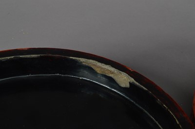 Lot 463 - A Chinese cinnabar box